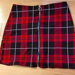 Forever 21 red/black/white zipper flannel shirt pencil skirt